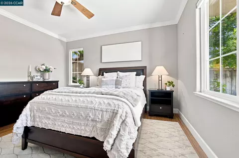 Bedroom - 3024 Overlook Dr, Vallejo, CA 94591 photo 7 of 9