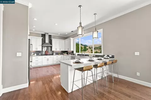 Kitchen - 3024 Overlook Dr, Vallejo, CA 94591 photo 3 of 8