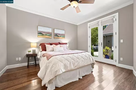 Bedroom - 3024 Overlook Dr, Vallejo, CA 94591 photo 5 of 9