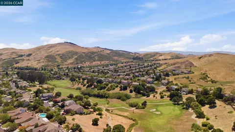 View/Area - 3024 Overlook Dr, Vallejo, CA 94591 photo 8 of 8