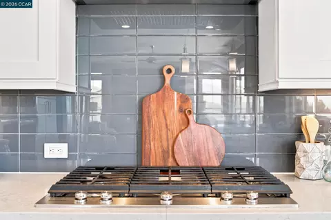 Kitchen - 3024 Overlook Dr, Vallejo, CA 94591 photo 8 of 8