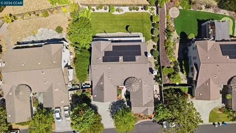 View/Area - 3024 Overlook Dr, Vallejo, CA 94591 photo 2 of 8