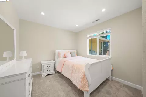 724 Lockwood Dr, Vallejo, CA 94591 photo 11