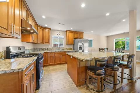 724 Lockwood Dr, Vallejo, CA 94591 photo 22