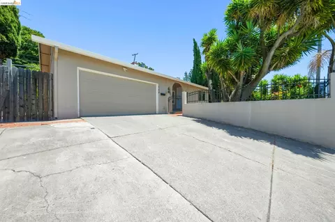 724 Lockwood Dr, Vallejo, CA 94591 photo 3