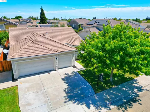 View/Area - 2245 Sabrina Way, Tracy, CA 95377 photo 1 of 8