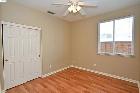 Bedroom - 2245 Sabrina Way, Tracy, CA 95377 photo 2 of 3