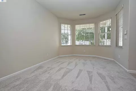 Living - 2245 Sabrina Way, Tracy, CA 95377 photo 5 of 15