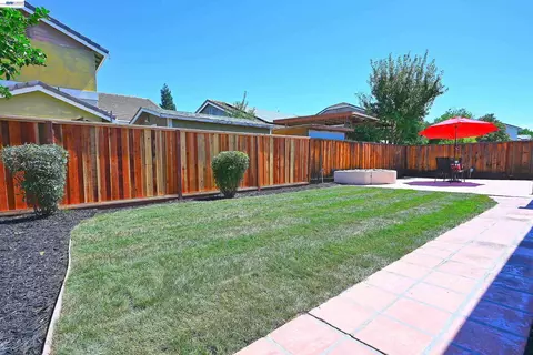 Exterior - 2245 Sabrina Way, Tracy, CA 95377 photo 11 of 11