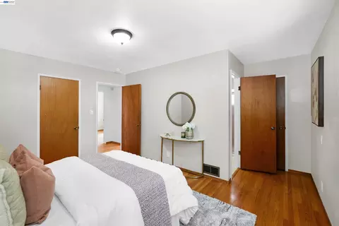 Bedroom - 885 Devonshire Ave, San Leandro, CA 94579 photo 2 of 5