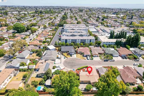 View/Area - 885 Devonshire Ave, San Leandro, CA 94579 photo 4 of 6