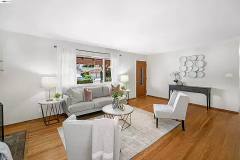 Living - 885 Devonshire Ave, San Leandro, CA 94579 photo 5 of 5
