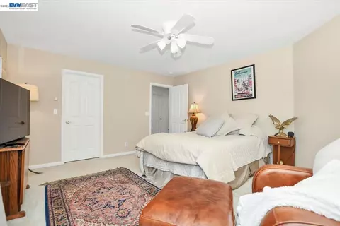 Bedroom - 82 Edgeview Ct, Discovery Bay, CA 94505 photo 5 of 6
