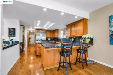 Kitchen - 82 Edgeview Ct, Discovery Bay, CA 94505 photo 1 of 6