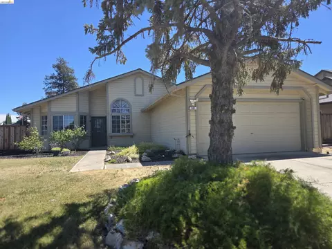 301 Maude Ct, Oakley, CA 94561
