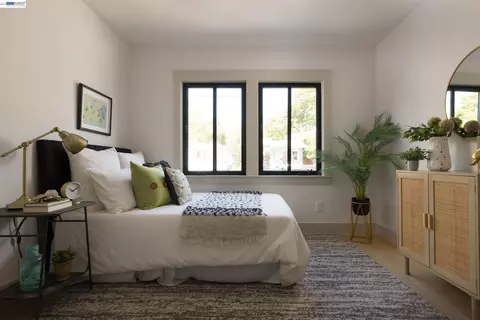 Bedroom - 1646 10th St, Berkeley, CA 94710 photo 2 of 3