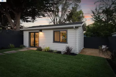 Exterior - 1646 10th St, Berkeley, CA 94710 photo 18 of 19