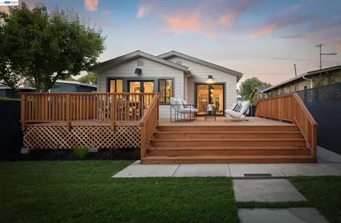 Exterior - 1646 10th St, Berkeley, CA 94710 photo 17 of 19