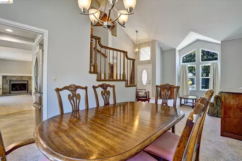 Dining - 113 Pierre Ct, Vallejo, CA 94591 photo 1 of 2