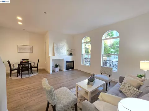 Living - 831 Heavenly Pl, Milpitas, CA 95035 photo 3 of 4
