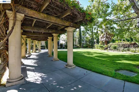 Exterior - 831 Heavenly Pl, Milpitas, CA 95035 photo 15 of 19
