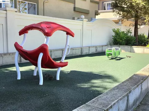 Exterior - 831 Heavenly Pl, Milpitas, CA 95035 photo 7 of 19