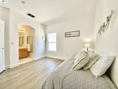 Bedroom - 831 Heavenly Pl, Milpitas, CA 95035 photo 5 of 9