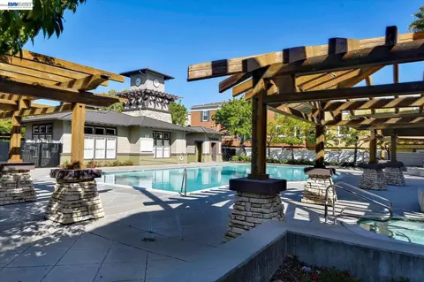 Exterior - 831 Heavenly Pl, Milpitas, CA 95035 photo 13 of 19