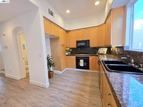 Kitchen - 831 Heavenly Pl, Milpitas, CA 95035 photo 2 of 2