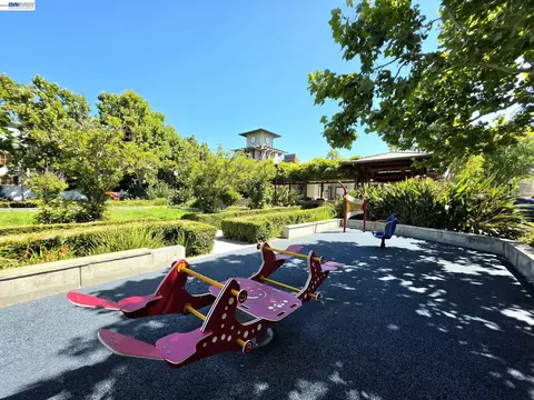 Exterior - 831 Heavenly Pl, Milpitas, CA 95035 photo 10 of 19