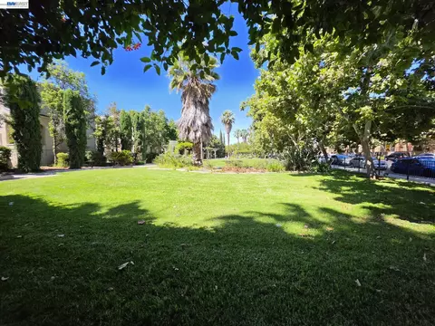 Exterior - 831 Heavenly Pl, Milpitas, CA 95035 photo 17 of 19