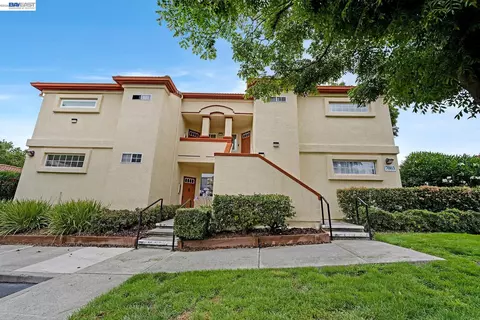 Exterior - 7003 Stagecoach Rd #D, Dublin, CA 94568 photo 3 of 41