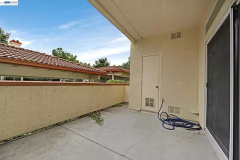 Exterior - 7003 Stagecoach Rd #D, Dublin, CA 94568 photo 10 of 41