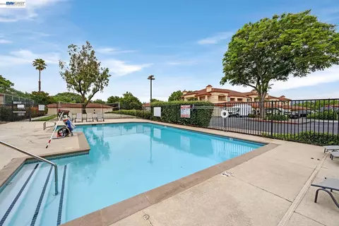 Exterior - 7003 Stagecoach Rd #D, Dublin, CA 94568 photo 18 of 41