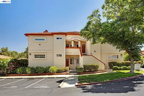 Exterior - 7003 Stagecoach Rd #D, Dublin, CA 94568 photo 2 of 41