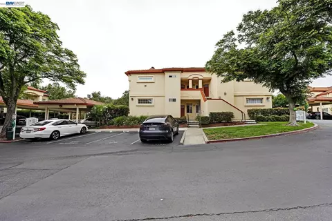Exterior - 7003 Stagecoach Rd #D, Dublin, CA 94568 photo 9 of 41