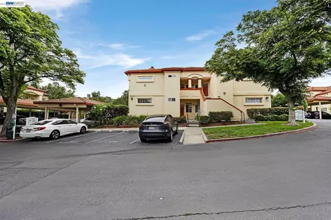 Exterior - 7003 Stagecoach Rd #D, Dublin, CA 94568 photo 8 of 41