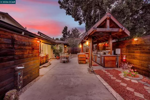 6472 Trinidad Dr, San Jose, CA 95120