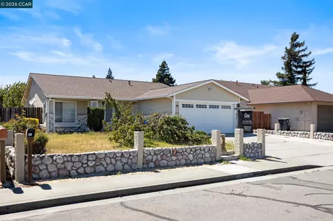 79 Barlow Ct, Fairfield, CA 94533 photo 4