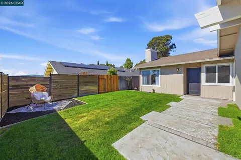 22604 Mossy Rock Dr, Fairview, CA 94541 photo 2