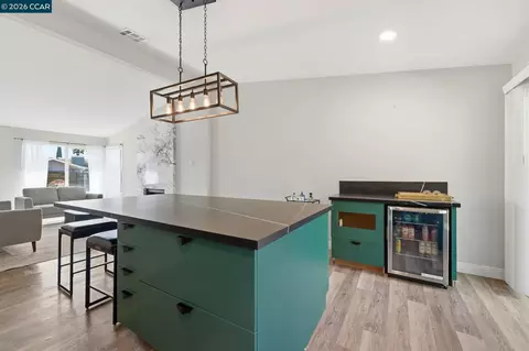 22604 Mossy Rock Dr, Fairview, CA 94541 photo 9