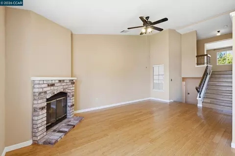 Living - 110 Wildes Ct, Bay Point, CA 94565 photo 4 of 7