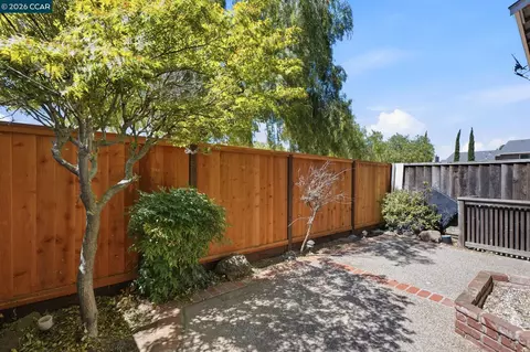 Exterior - 110 Wildes Ct, Bay Point, CA 94565 photo 3 of 4