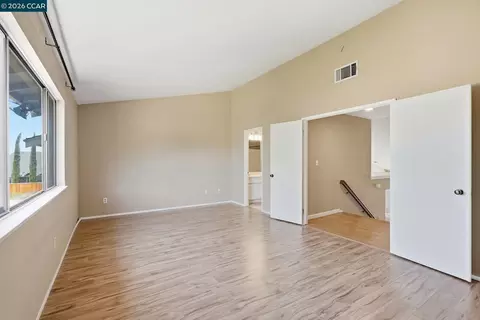 Living - 110 Wildes Ct, Bay Point, CA 94565 photo 6 of 7