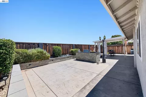 Exterior - 1500 Andrew St, Tracy, CA 95376 photo 5 of 5