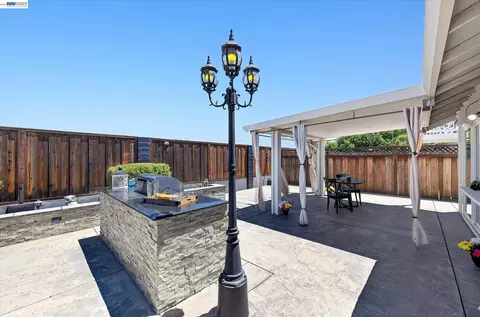 Exterior - 1500 Andrew St, Tracy, CA 95376 photo 3 of 5