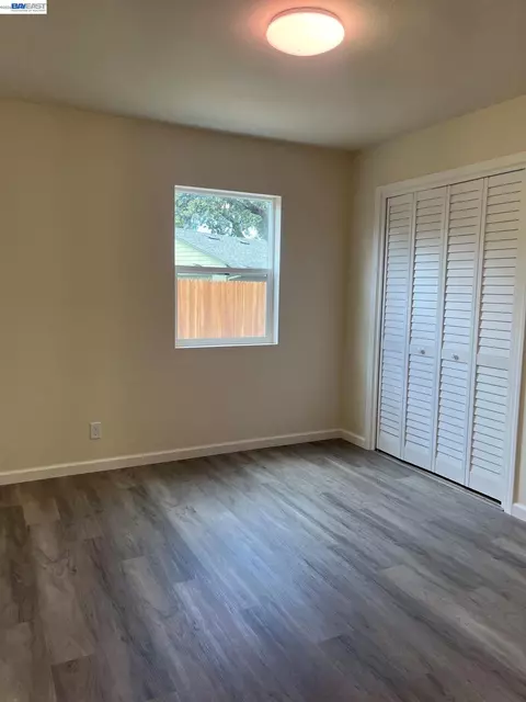 Bedroom - 1015 Ruby Ct, Santa Rosa, CA 95407 photo 2 of 3