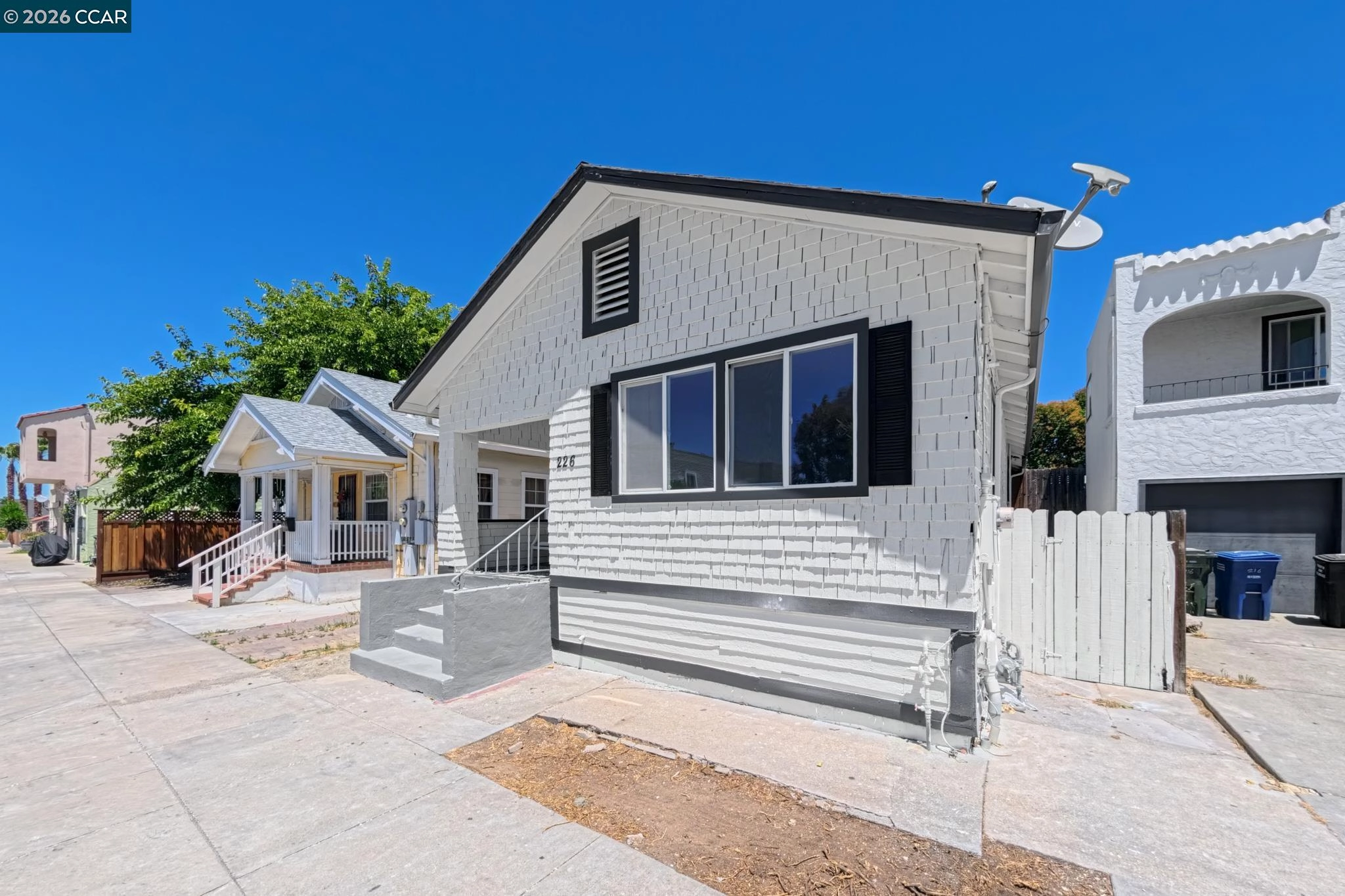 Exterior - 226 W 9th St, Pittsburg, CA 94565 photo 1 of 4