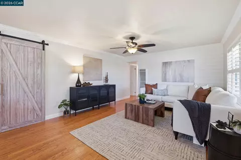 Living - 210 Vista Way, Martinez, CA 94553 photo 2 of 4