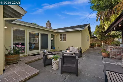 Exterior - 114 Combs Ln, Vallejo, CA 94590 photo 5 of 16